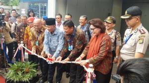 Ketua KPK Agus Rahardjo dan Wakil Ketua KPK Basaria Pandjaitan saat meresmikan Rutan Baru KPK, Jumat (6/10/2017). Foto Restu Fadilah/ NusantaraNews