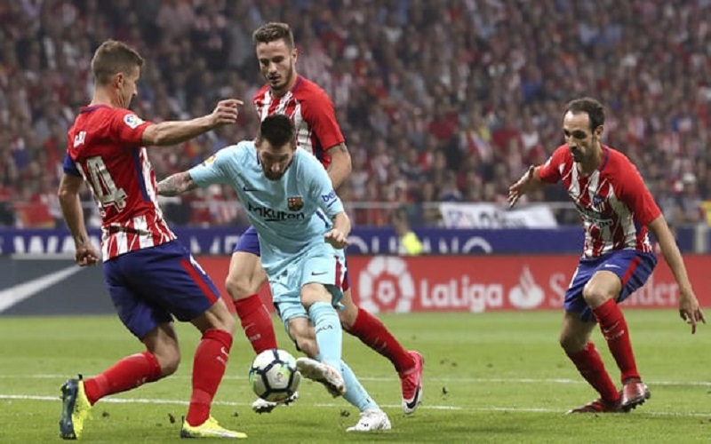 Laga Atletico Madrid kontra Barcelona berakhir imbang. (Foto: EPA)