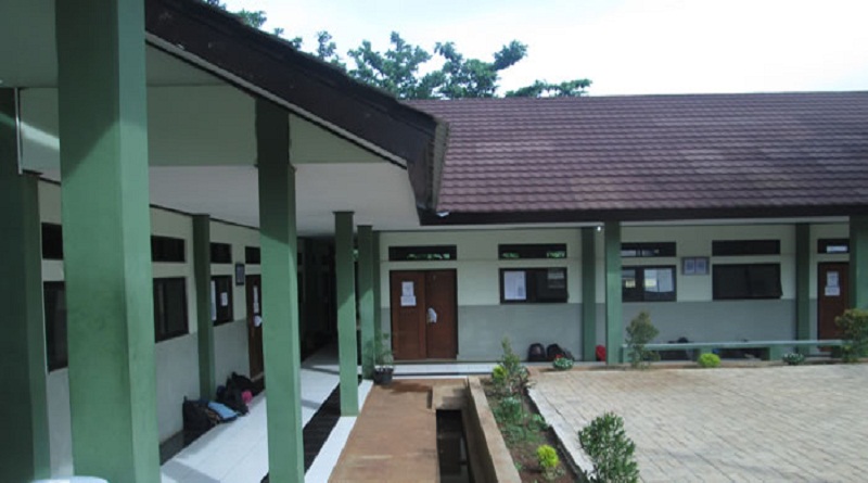 Gedung Sekolah (Foto via suaralumen)