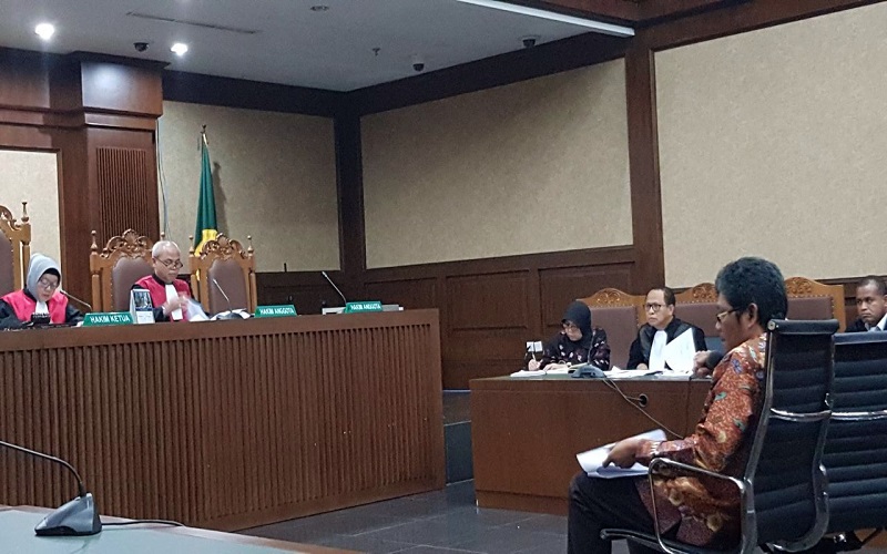 Suasana persidangan saksi Muhammad Zamkhani mantan Deputi Bidang Industri Primer Kementerian BUMN Tahun 2012. (Foto: Istimewa)