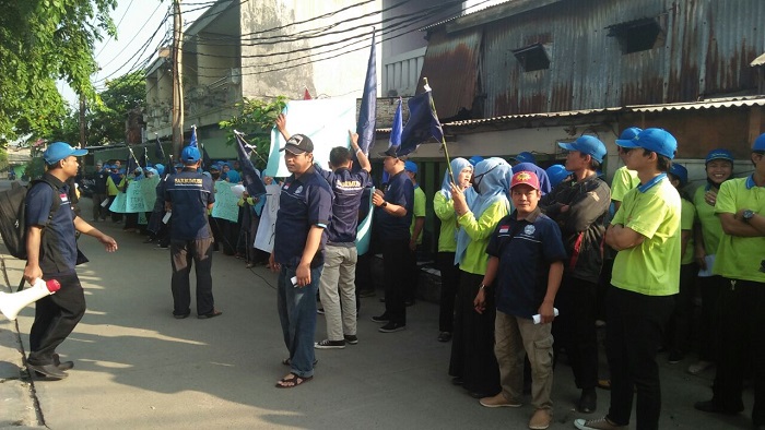 PHK Sepihak, Sarbumusi Basis PT Indoplat Demo Perusahaan. Foto Ucok Al Ayubbi/ NusantaraNews