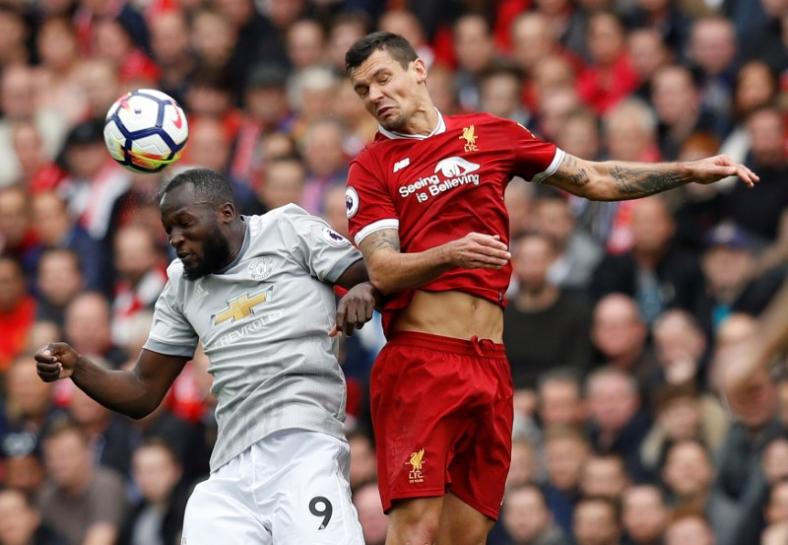 Manchester United mencuri poin di kandang Liverpool dalam lanjutan Primer League Sabtu (14/10) malam WIB. (Foto: Reuters/Phil Noble)