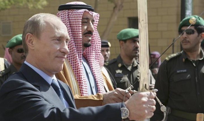 Raja Arab Saudi Salman bin Abdul Aziz dan Presiden Rusia Vladimir Putin di Rusia. Foto: Dok. Our Russia