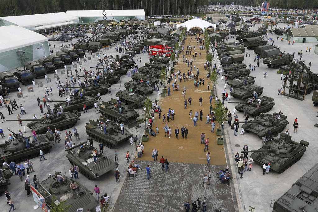 Pameran persenjataan atau alutsista Rusia. (Foto: Reuters)