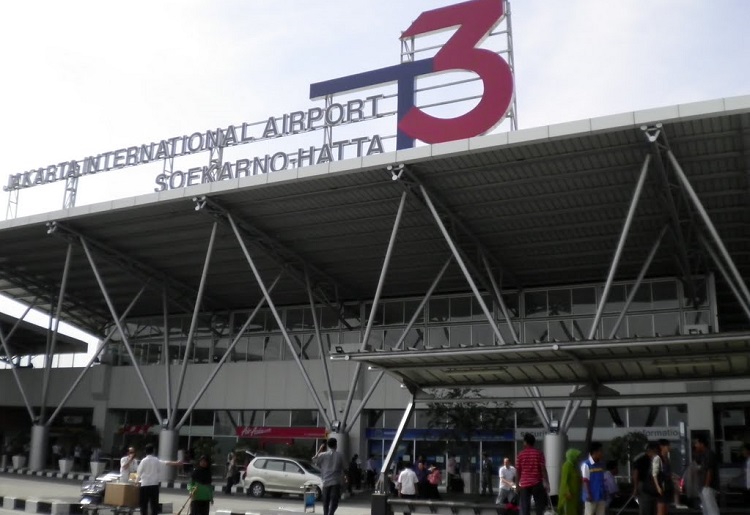 Bandara Soetta (Foto via panoramio)