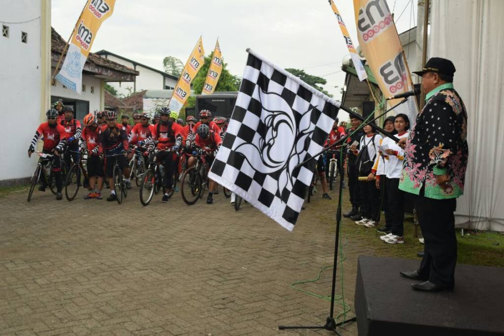 HUT Brimob ke 72 tahun 2017, Korps Brimob Polri mengadakan kegiatan Fun BikeTour De Java. (Foto: Arif Safuan)