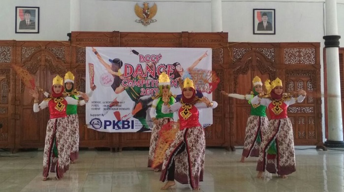 Salah satu tarian pada acara Dance Competition yang diadakan Bumiayu Creative City Forum (BCCF). Foto: Dok. BCCF