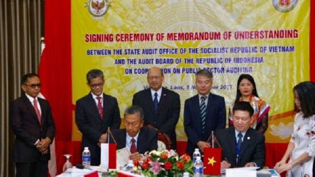 BPK menandatangani MoU dengan State Audit Offfice of the Socialist Republic of Viet Nam (SAV). Foto: Dok. Humas BPK