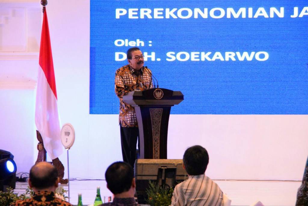 Soekarwo saat Pertemuan Tahunan Bank Indonesia 2017 dan Outlook Perekonomian 2018 di Hotel Shangri La, Surabaya, Rabu (13/12/2017). Foto: Tri Wahyudi/NusantaraNews