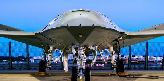 Drone tanker MQ-25 Stingray Angkatan Laut AS yang dirancang Boeing. Foto: Boeing