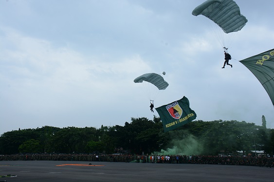 Peterjun Kodam Brawijaya saat gladi bersih (Foto Istimewa/Nusantaranews.co)