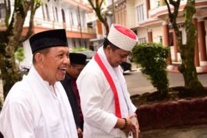 Anton Charliyan dan ulama Jawa Barat. Foto: Istimewa