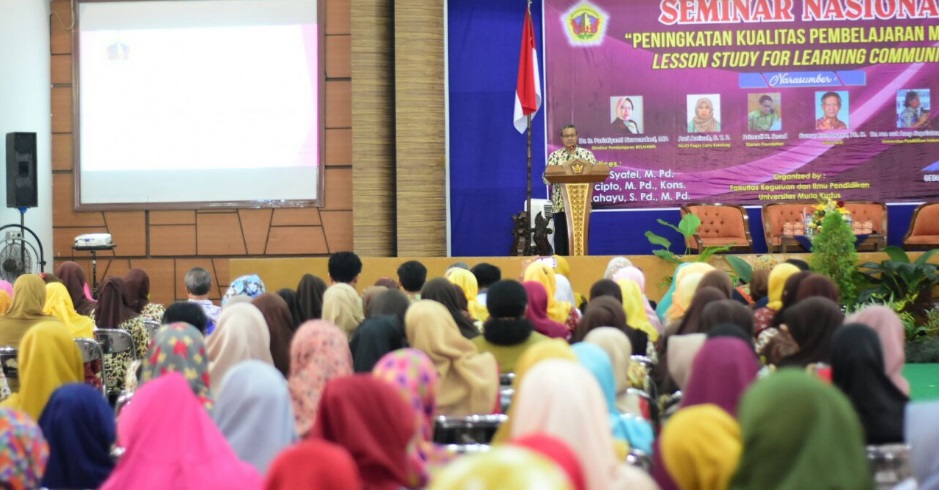 Seminar nasional bertajuk Peningkatan Kualitas Pembelajaran melalui Lesson Study for Learning Community'' di Auditorium Kampus UMK, Selasa (12/12/2017). Foto: Rosisi/NusantaraNews