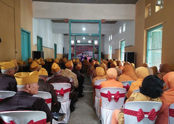 Resepsi dan tasyakuran dalam rangka HUT Veteran ke-61 yang berlangsung di kantor LVRI Kelurahan Pare Kecamatan Pare, Kediri. Foto: Dok. Penrem/Istimewa