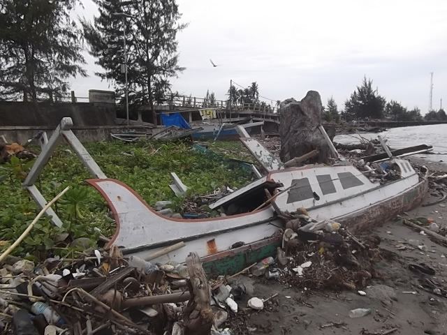 Cuaca Buruk Landa Kepulauan Selayar Sulsel (Foto Fadly Syarif)