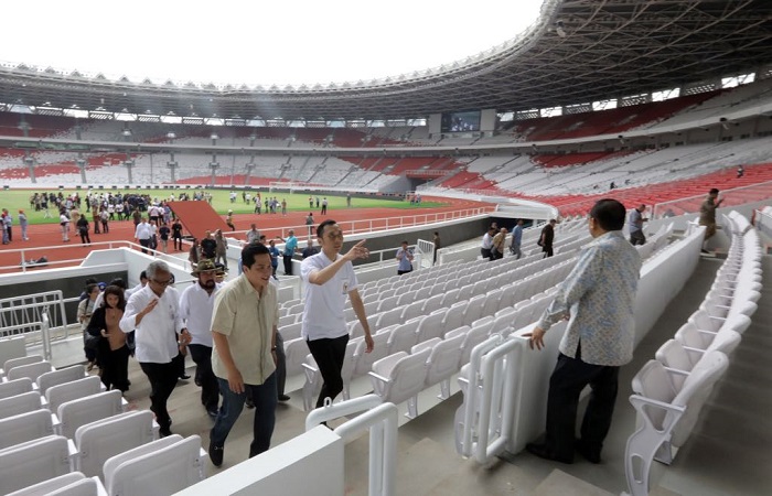 Ketua Panitia Penyelenggara Asian Games 2018 (Inasgoc), Erick Thohir dan anggota Komisi XI DPR RI Edhie Baskoro Yudhoyono (Ibas) saat kunjungan kerja meninjau persiapan Asian Games 2018. Foto: Muh Nurcholis/NusantaraNews