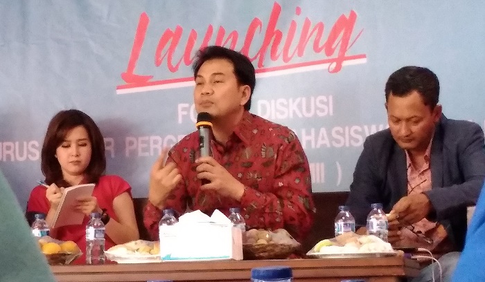 Anggota DPR RI dari Fraksi Golkar M. Aziz Syamsuddin saat menjadi pembicara pada launching Forum Diskusi Pengurus Besar Pergerakan Mahasiswa Islam Indonesia (Fokus PB PMII), oleh PB PMII bidang politik, advokasi dan kebijakan publik di Graha Mahbub Junaidi, Jakarta, Selasa (23/1/2018). Foto: Achmad S./ NusantaraNews