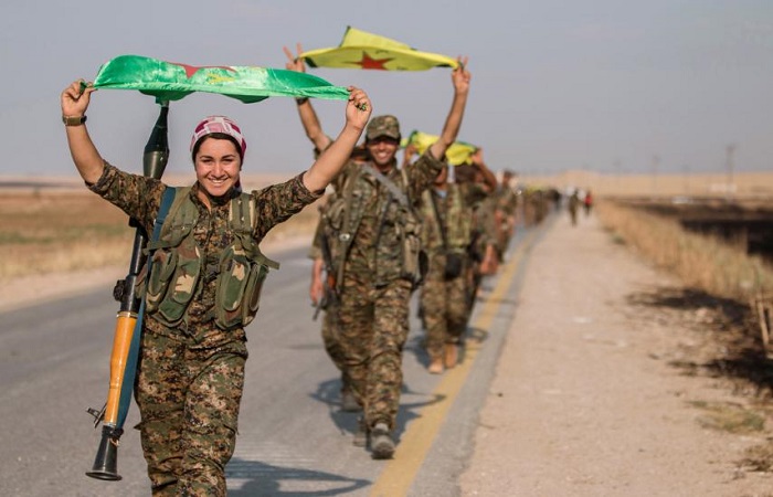 Para pejuang wanita Unit Perlindungan Rakyat Kurdi (YPG). Foto: REUTERS