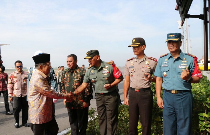 Wapres RI, Jusuf Kalla tiba di Bandara Juanda, Kota Surabaya. Jumat, 19 Januari 2018 pagi. Foto: Istimewa