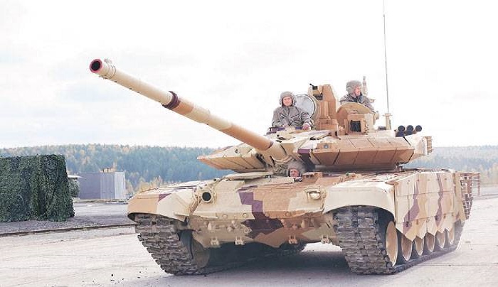 Tank tempur milik Angakatan Darat India, T-90S. Foto: India Today