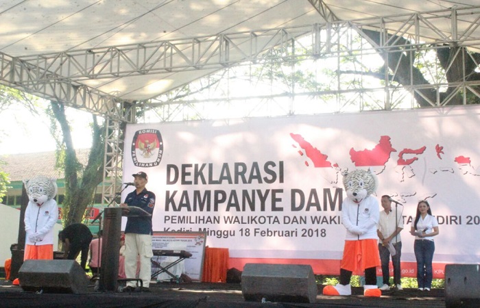 Deklarasi kampanye damai di Kabupaten Kediri, Jawa Timur, Minggu (18/2/2018). (Foto: Istimewa)