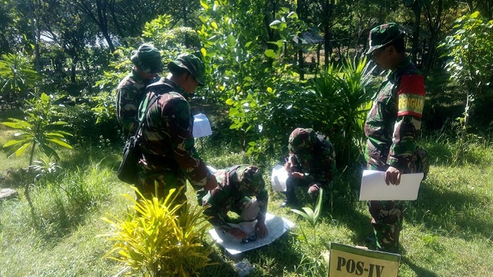 350 prajurit Kodim 0803/Madiun mengikuti program latihan Uji Terampil Perorangan (UTP) Umum secara praktik lapangan di Lapangan tembak Kodim 0803/Madiun Gunung Kendil Desa Pilangrejo Kecamatan Wungu, Kabupaten Madiun, Selasa (27/02/2018). (FOTO: NUSANTARANEWS.CO/mc0803)