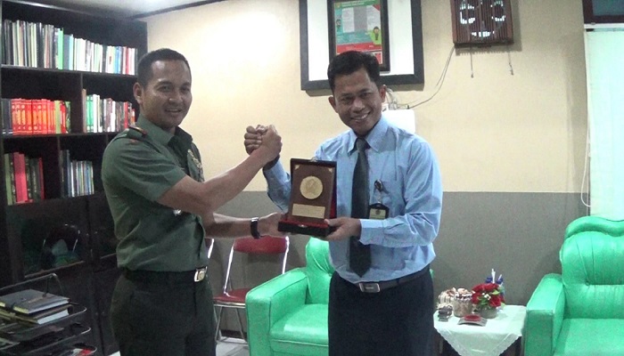 Kantor Pelayanan Pajak Pratama (KPPP) Kediri gandeng Kodim 0809 untuk perkenalkan pelayanan e-Filing. (Foto: Istimewa)