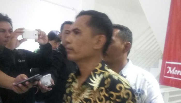 Tokoh Aktivis '98, Aznil usai acara deklarasi Ormas DERAP (Merdeka Seratus Persen) di Warung Kopi Politik Pakubowono, Jakarta Selatan (22/3/2018). (FOTO: NUSANTARANEWS.CO/Istimewa)