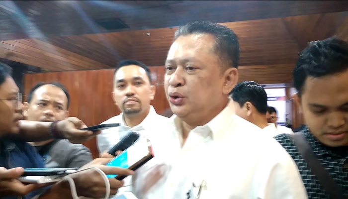 Ketua DPR RI Desak Pemerintah Prioritaskan Pekerja Lokal Daripada TKA. (FOTO: NUSANTARANEWS.CO/Achmad S.)