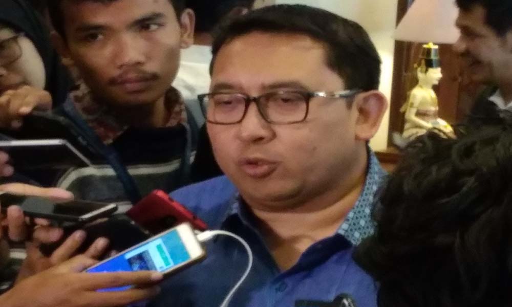 Soal Perpres Beri Kemudahan Tenaga Kerja Asing, Fadli Zon: Pemerintah Mau Apa?. (FOTO: NUSANTARANEWS.CO/Achmad S.)