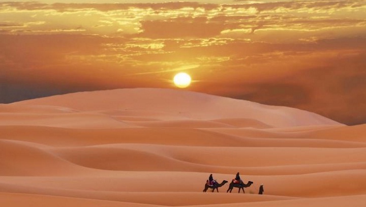 Menempuh Sahara, Menulis Rindu. (FOTO: Cheria Holiday)