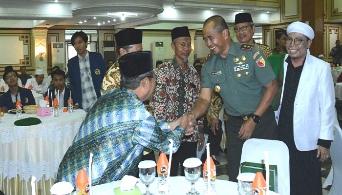 Tokoh Masyarakat dan Ulama Jawa Timur Diajak untuk Bersama Menjaga Kondusifitas Wilayah