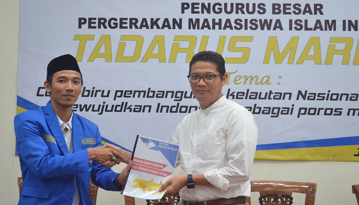 membangun sektor maritim