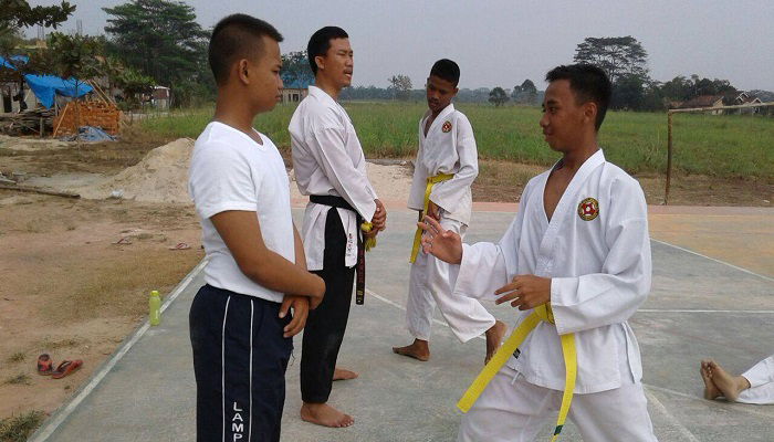 bela negara, bela diri, doa bangsa, sekolah doa bangsa, smp doa bangsa, generasi muda, generasi sehat, sehat jasmnai, sehat rohani, sehat fisik, aa zaki, ayep zaki, binaan ayep zaki, bandung karate club, olahraga bela diri, generasi muda sehat, nusantaranews