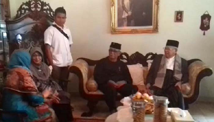 kh ma'ruf amin, kiai ma'ruf, sesepuh jabar, solihin gautama purwangera, abah sepuh, mantan gubernur jabar, nusantaranews