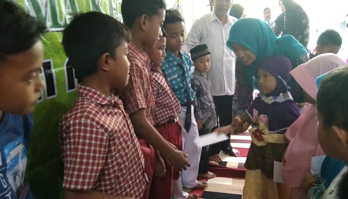 anak yatim piatu, kb al azhar, panti asuhan kudus, asyuro, muharrom, nusantaranews, teladan muharrom, nusantara news