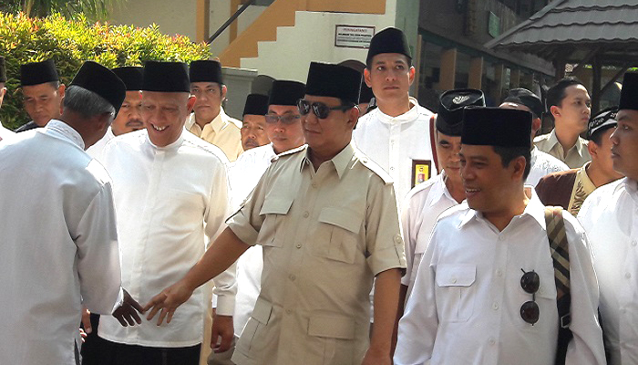 prabowo subuanto, road show prabowo, safari politik prabowo, prabowo ziarah, makam pendiri nu, nusantaranews