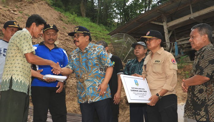 gubernur jatim, soekarwo, bencana jatim, pakde karwo