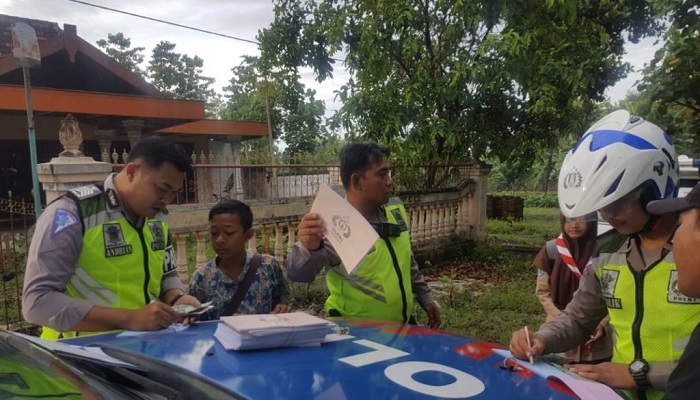 polres ponorogo, pelanggaran lalu lintas, pelanggaran sim, kapolres ponorogo, akbp radiant, warga ponorogo, nusantaranews, pelanggaran sim, lalu lintas ponorogo