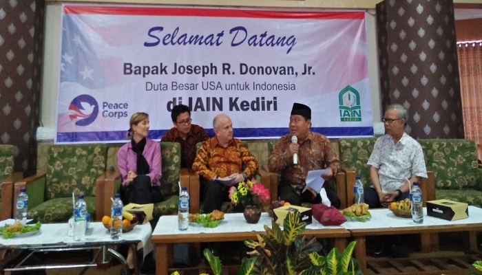 iain kediri, peace corps, relawan amerika serikat, guru bahasa inggris, pemerintah as, rektor iain kediri