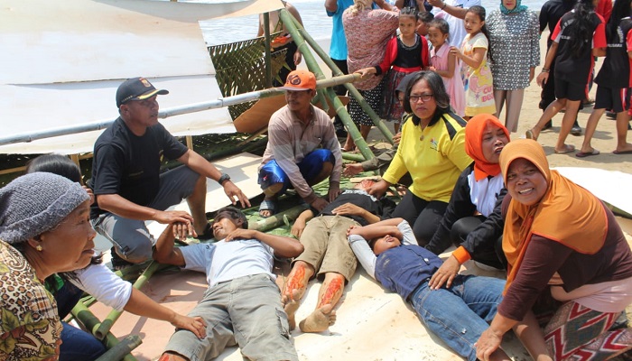 penanganan bencana, simulasi penanggulangan bencana, banyuwangi, kapolda jatim, bencana alam, antisipasi bencana alam, nusantaranews, kolonel bagus suryadi, bpbd banyuwangi, azwar anas, tni-polri jatim, bupati banyuwangi