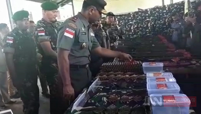 Danrem WS Brigjen TNI Syaiful Rahman, saat melakukan kunjungan ke Mako Satgas Pamtas RI-RDTL (Foto Dispenad untuk NUSANTARANEWS.CO).