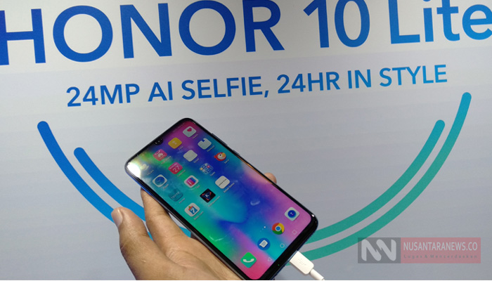 Ponsel Honor 10 Lite (Foto Dok. NUSANTARANEWS.CO)