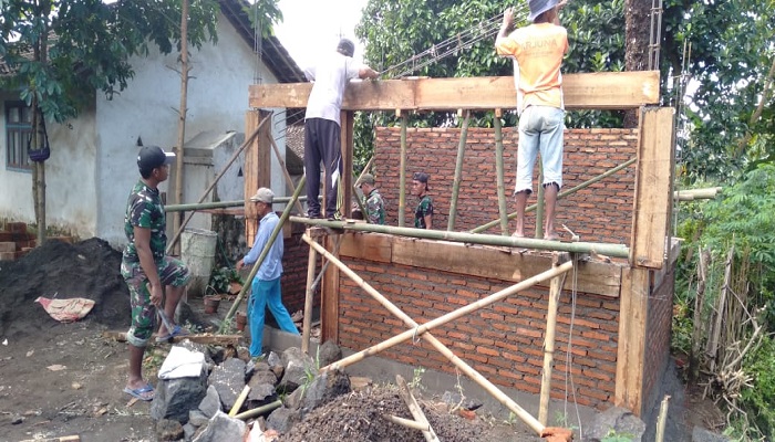 anjung babi, keamanan, dusun anjung babi, pos kamling, nusantara news