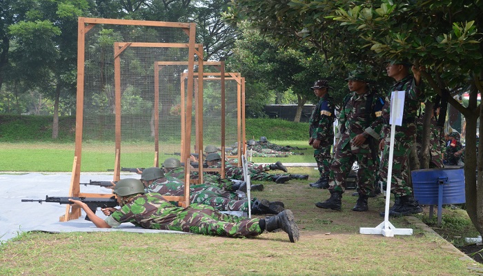 prajurit, korem bhaskara jaya, latihan menembak, nusantaranews