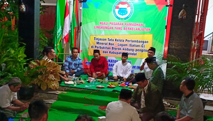    IKA PMII Kendal Desak Pemerintah dan Industri Antisipasi Ancaman Kerusakan Lingkungan. (Foto: Muhamad Sulhanudin/NUSANTARANEWS.CO)