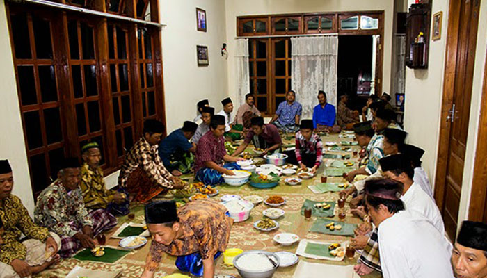 Ilustrasi Megengan Tradisi Kirim Doa Menyambut Lebaran. (Foto by Budayajawa.id)