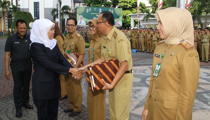 gubernur jawa timur, khofifah indar parawansa, asn, zakat, nusantaranews