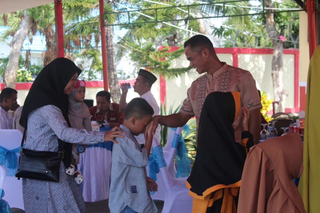 Kapolres Nunukan AKBP Teguh Triwantoro Gelar Open House. (Foto: Eddy Santri/NUSANTARANEWS.CO)