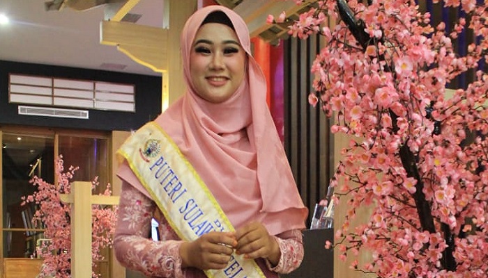 Nurul Annisa Mahasiswa Hukum Tata Negara (HTN) Fakultas Syariah dan Ilmu Hukum Islam Institut Agama Islam Negeri (IAIN) Parepare berhasil ditahbiskan sebagai Juara I Putri Sulsel pada Grand Final ajang Pemilihan Putra Putri Sulawesi Selatan Tahun 2019. (Foto: Istimewa)